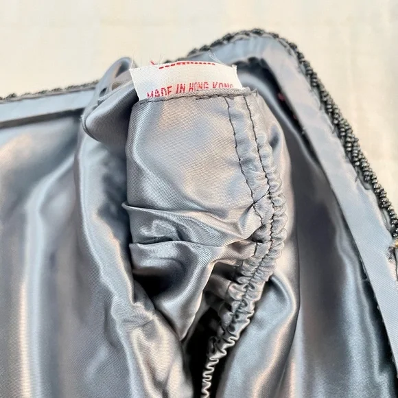 Vintage Charcoal Beaded Silk Kisslock Clutch - Picture 7 of 7